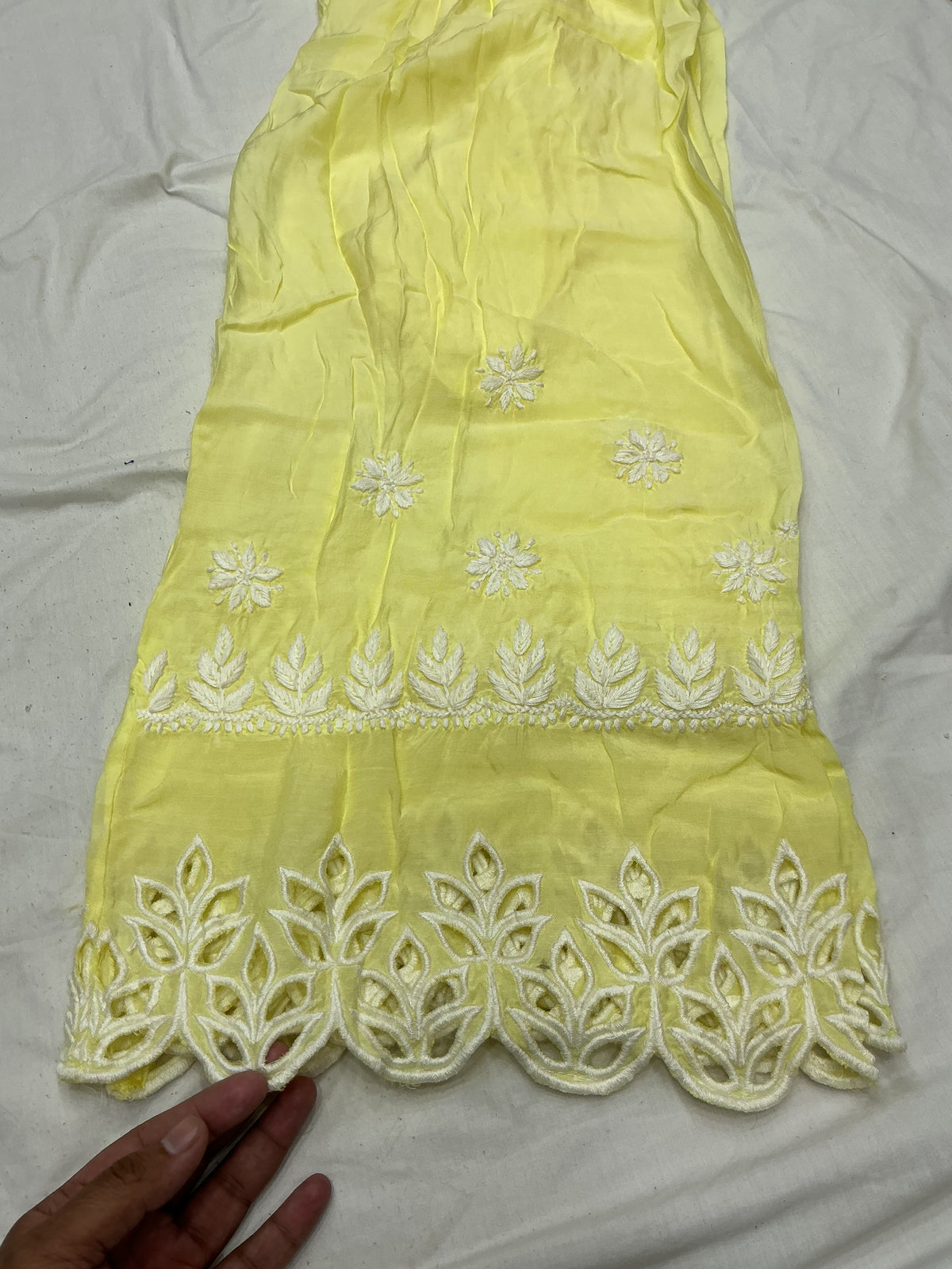 Cutwork set