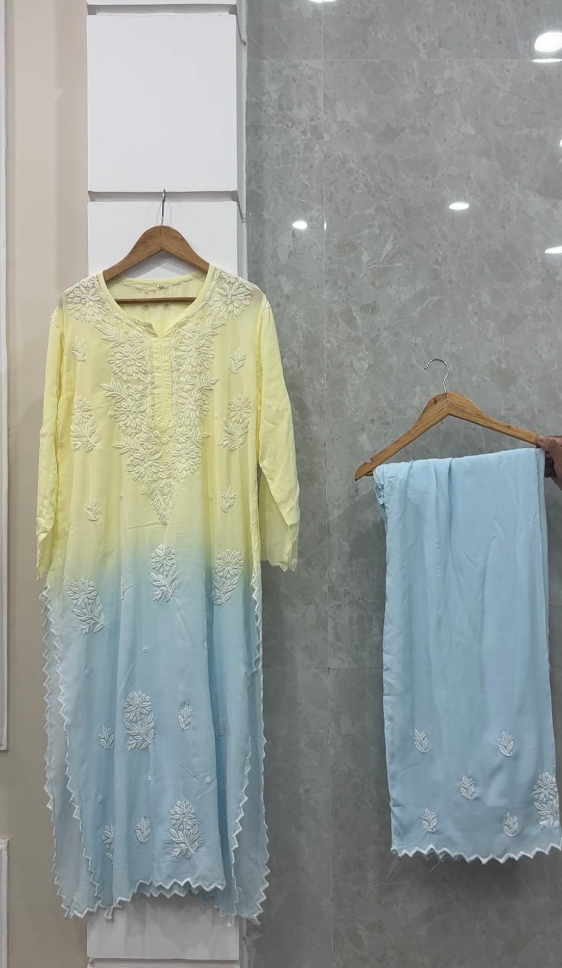 Cutwork set chikankari
