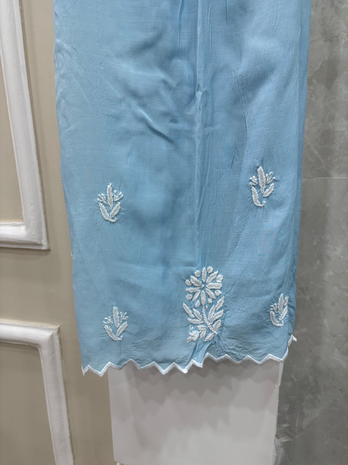 Cutwork set chikankari