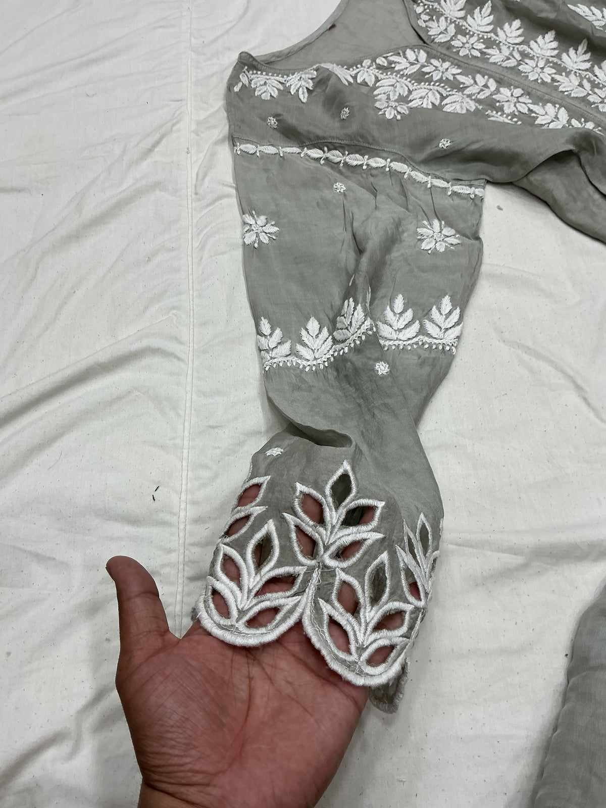 Cutwork set