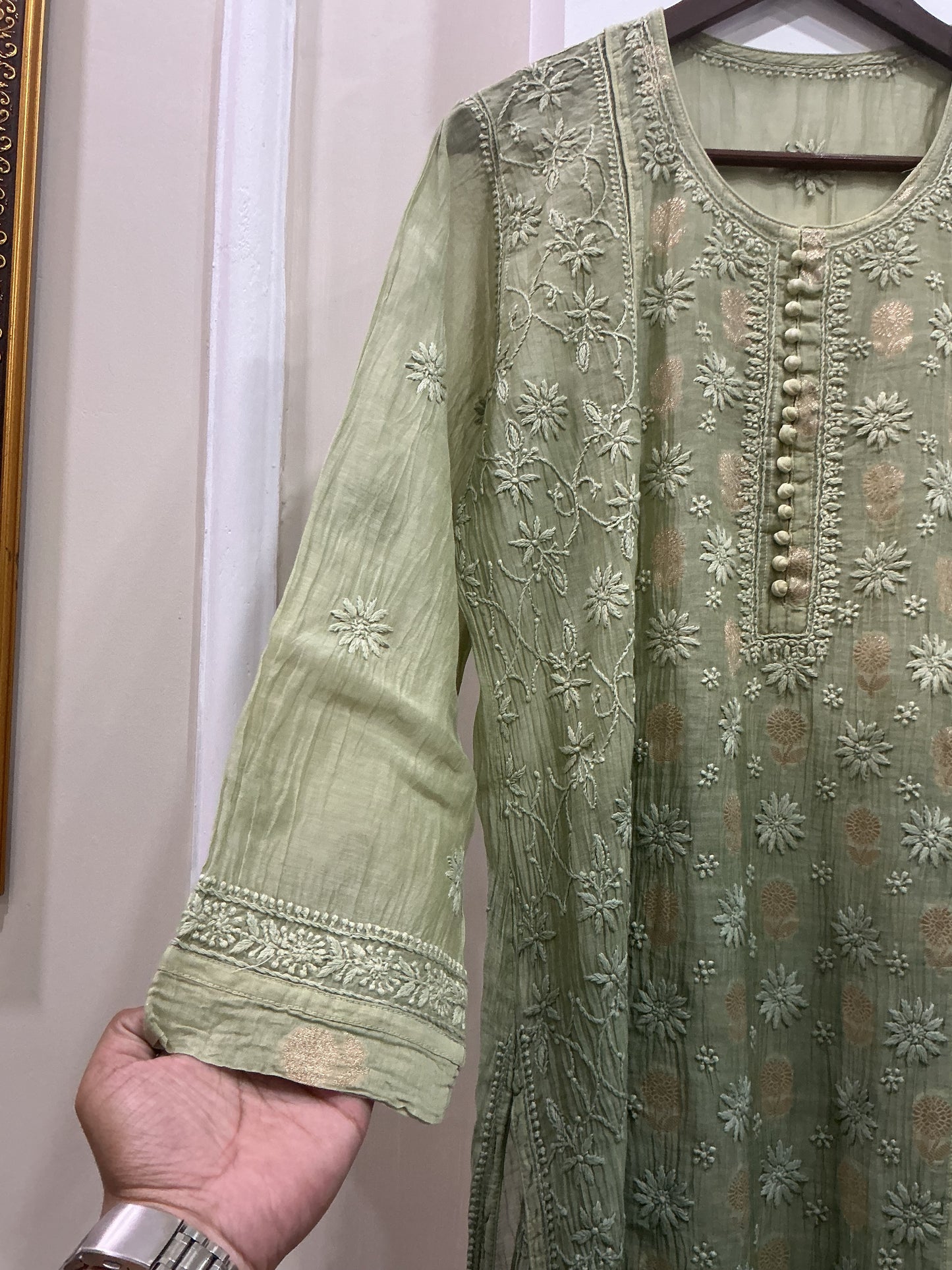 Designer chikankari kurti with broket