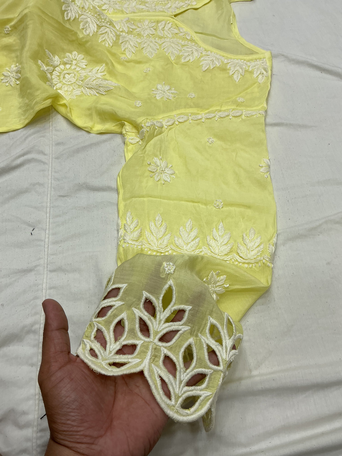 Cutwork set