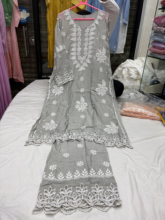 Cutwork set